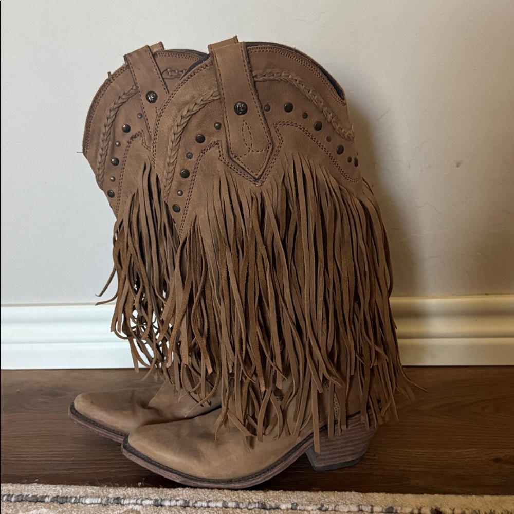 LIBERTY Black Tan Fringed Heeled Boots